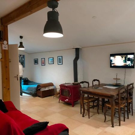 L'Aire Du Paon Apartment Екстериор снимка
