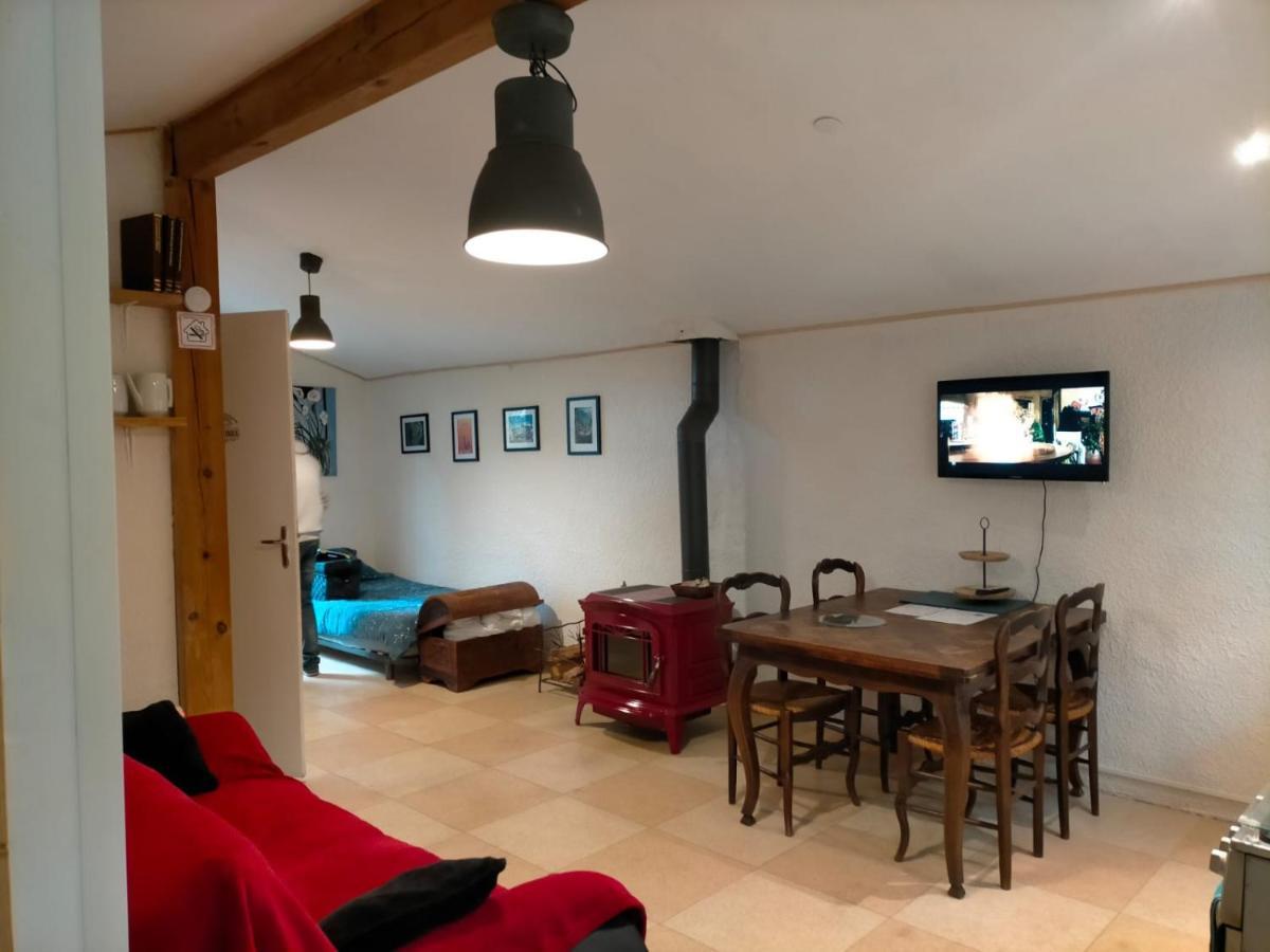 L'Aire Du Paon Apartment Екстериор снимка