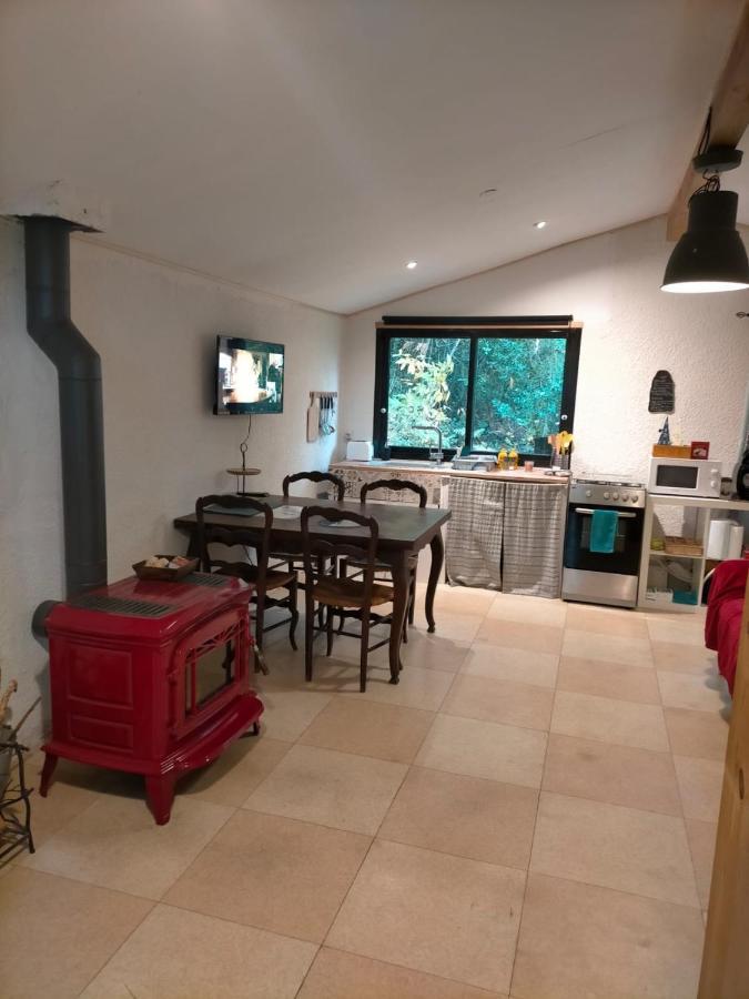 L'Aire Du Paon Apartment Екстериор снимка